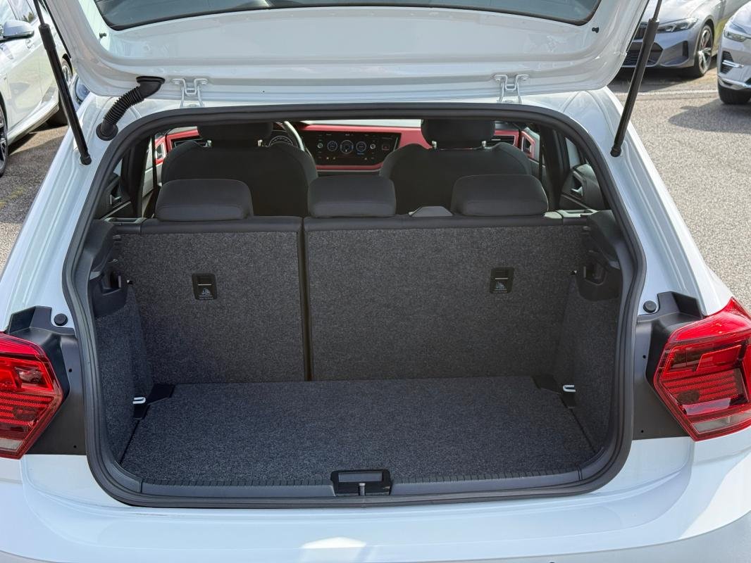 Volkswagen Polo - Photo 17