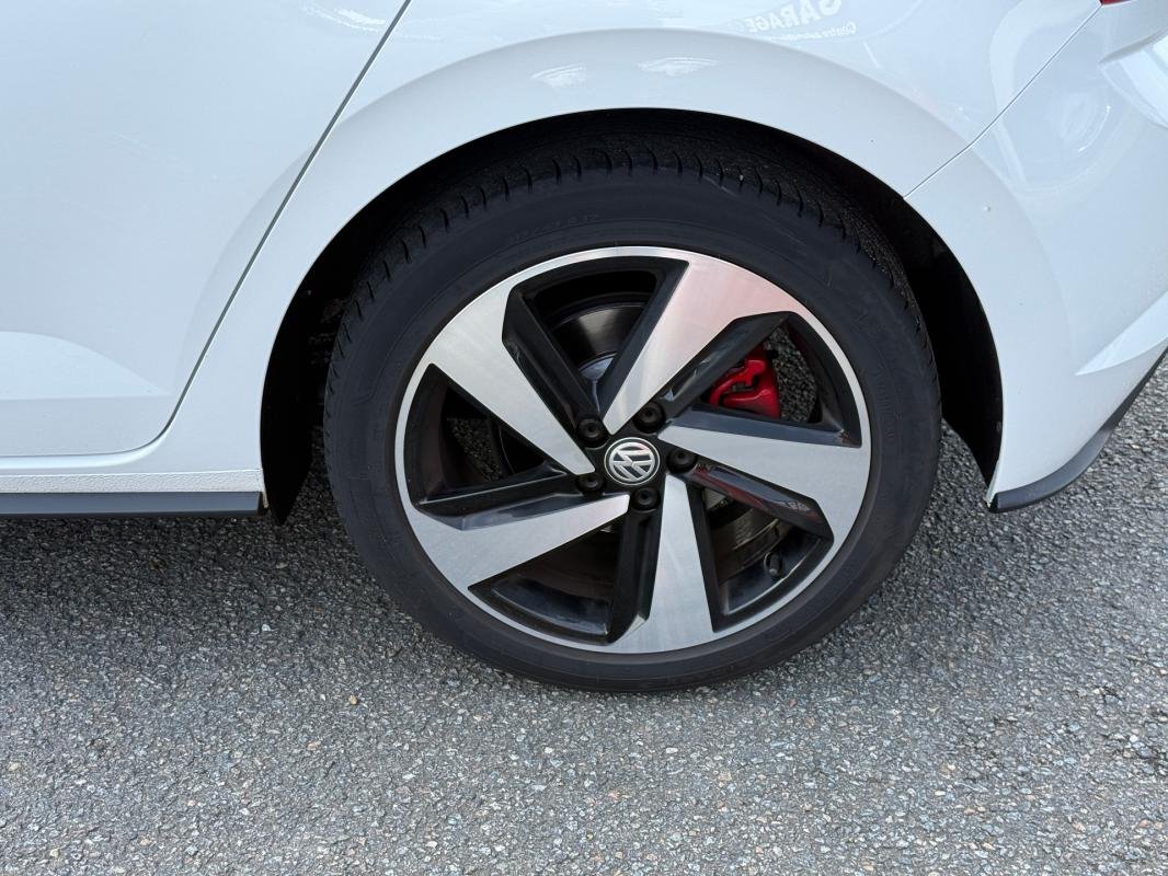 Volkswagen Polo - Photo 24