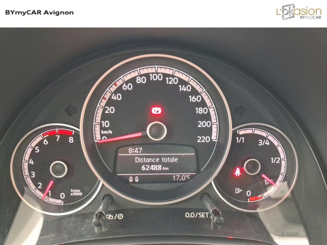 Volkswagen Up! - Photo 12