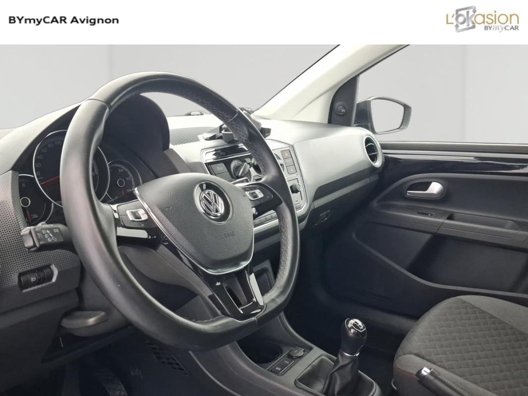 Volkswagen Up! - Photo 22