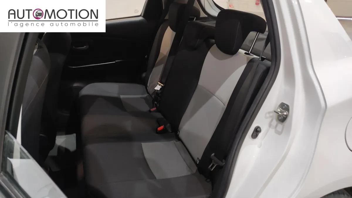 Toyota Yaris - Photo 15
