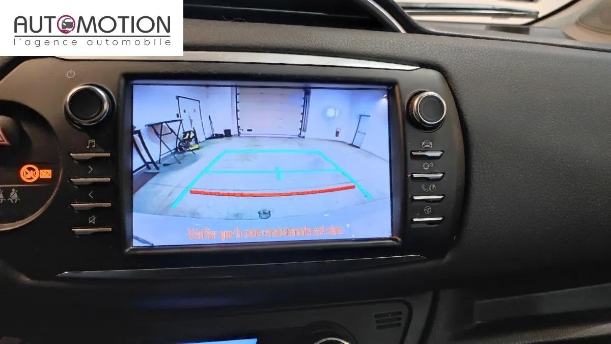 Toyota Yaris - Photo 16