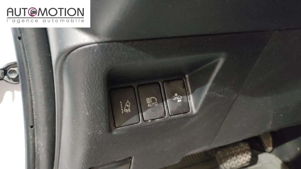 Toyota Yaris - Photo 18