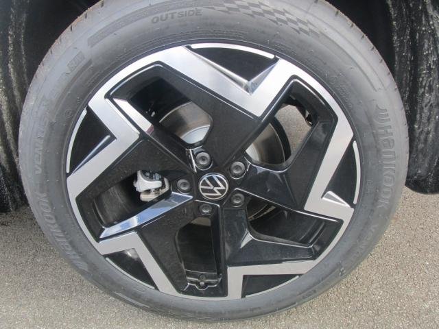 Volkswagen Tiguan - Photo 11