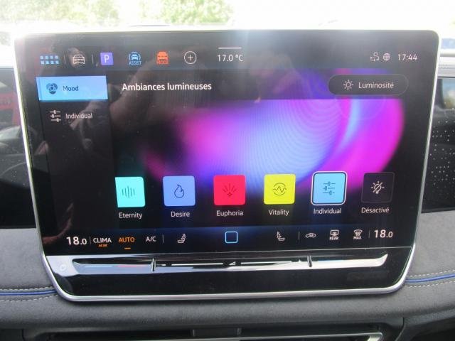 Volkswagen Tiguan - Photo 23