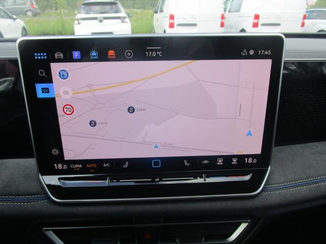 Volkswagen Tiguan - Photo 24
