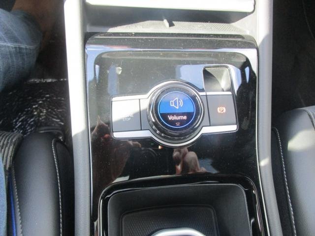 Volkswagen Tiguan - Photo 28
