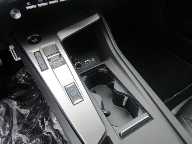 Peugeot 308 - Photo 13