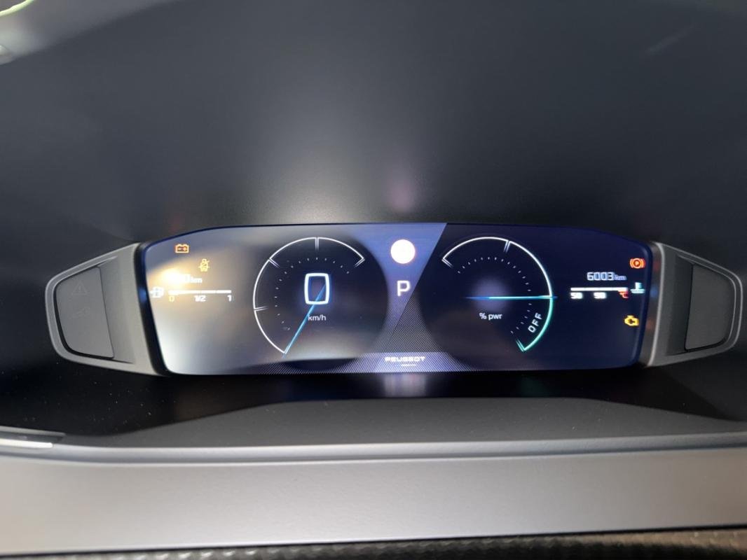 Peugeot 208 - Photo 11