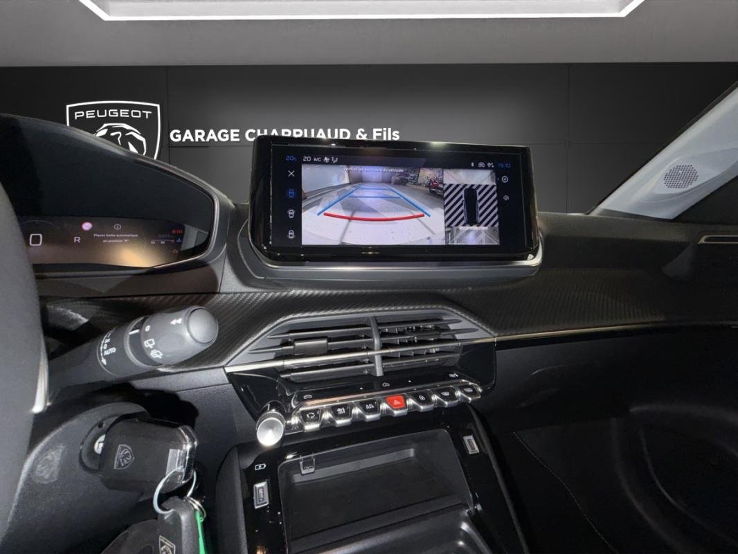 Peugeot 208 - Photo 12