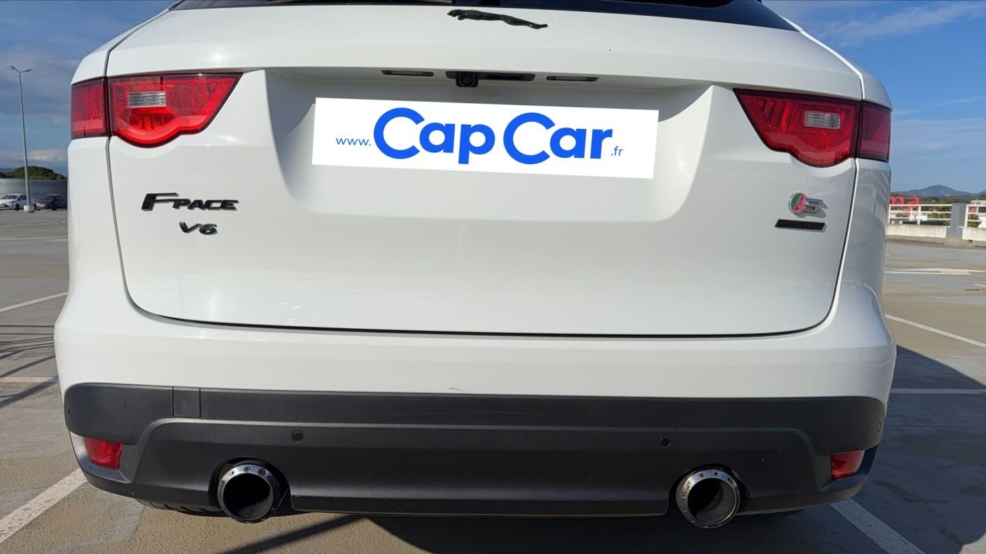 Jaguar F-Pace - Photo 21