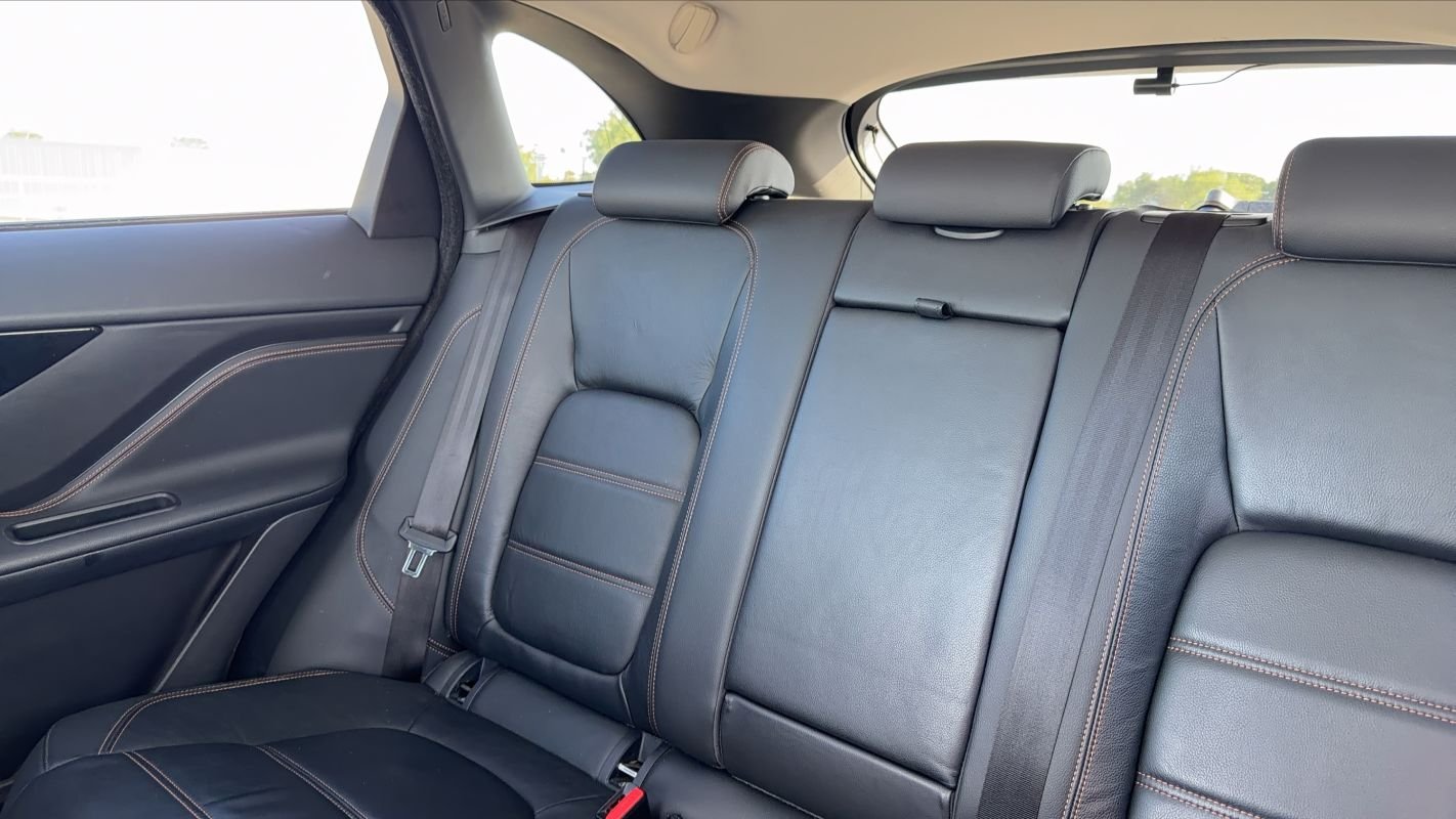 Jaguar F-Pace - Photo 9