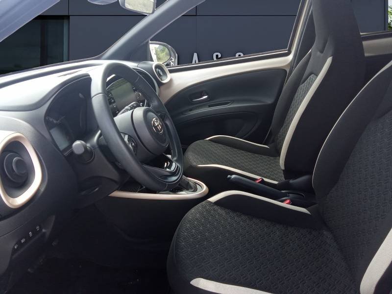 Toyota aygo x - Photo 10