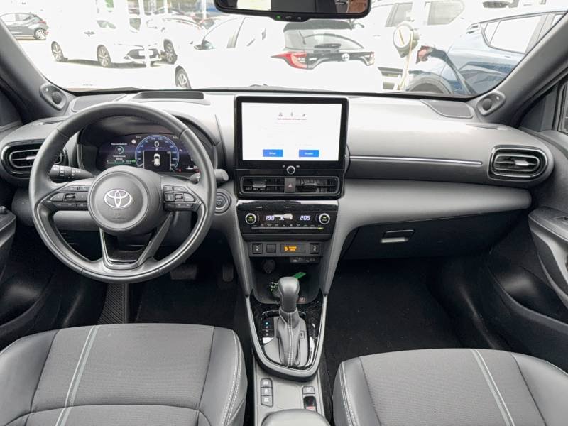 Toyota Yaris - Photo 11