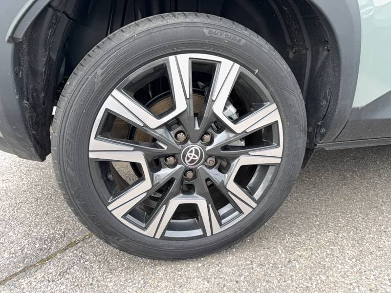 Toyota Yaris - Photo 16