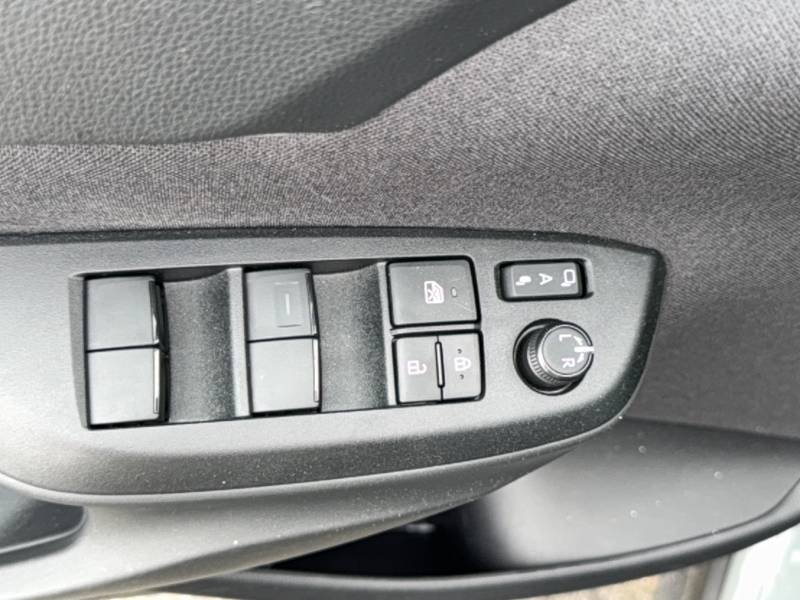 Toyota Yaris - Photo 18