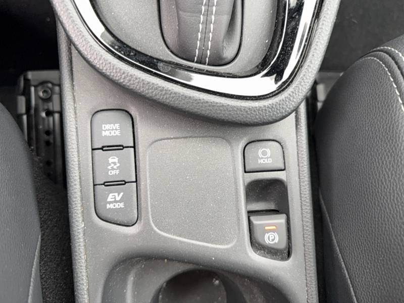 Toyota Yaris - Photo 21