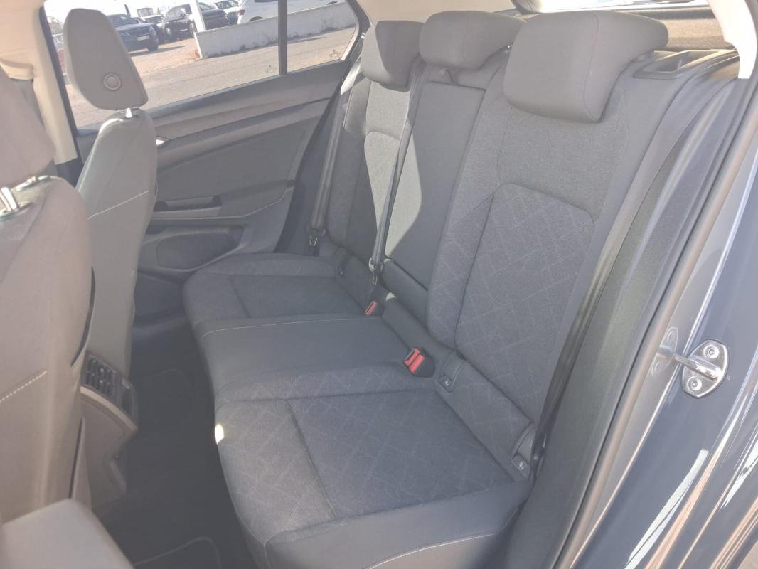 Volkswagen Golf - Photo 25