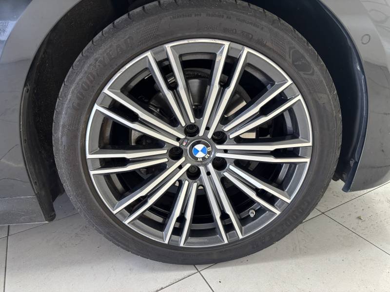 BMW Série 3 - Photo 19