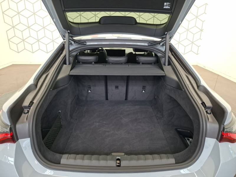 BMW i4 - Photo 15