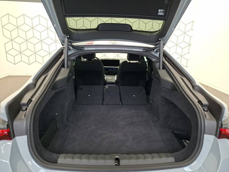 BMW i4 - Photo 16