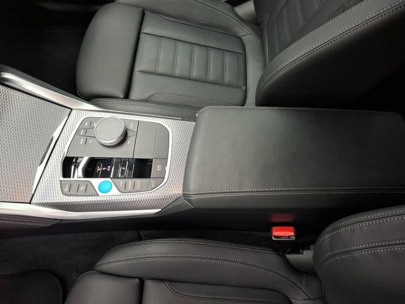 BMW i4 - Photo 22