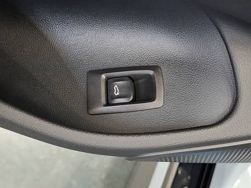 BMW i4 - Photo 32