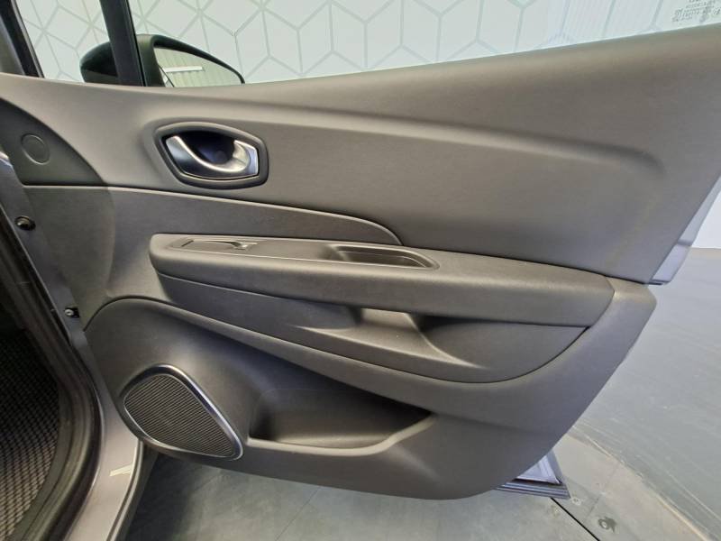 Renault Captur - Photo 18
