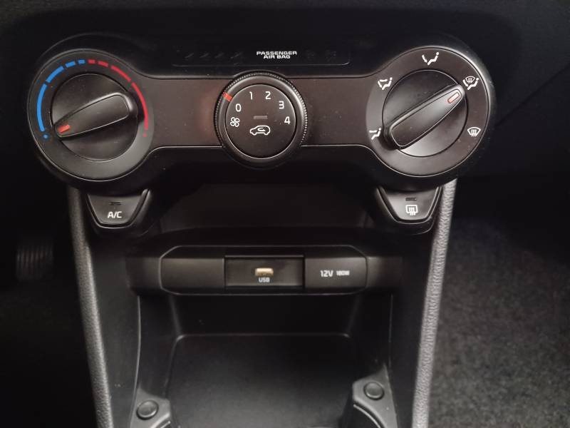 Kia Picanto - Photo 30