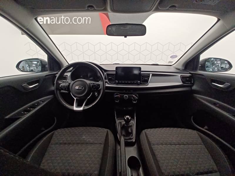 Kia Rio - Photo 12