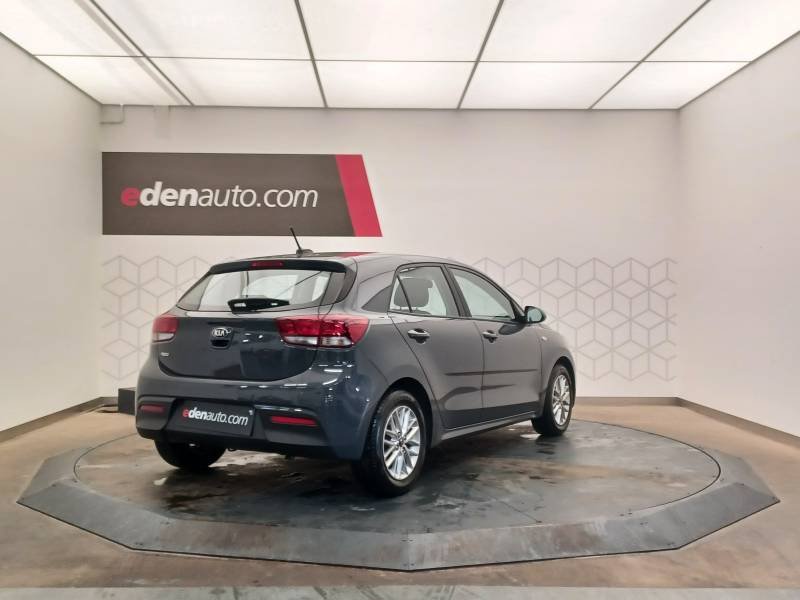 Kia Rio - Photo 2