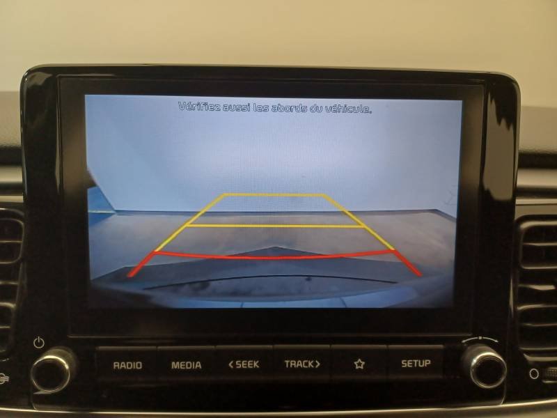 Kia Rio - Photo 21