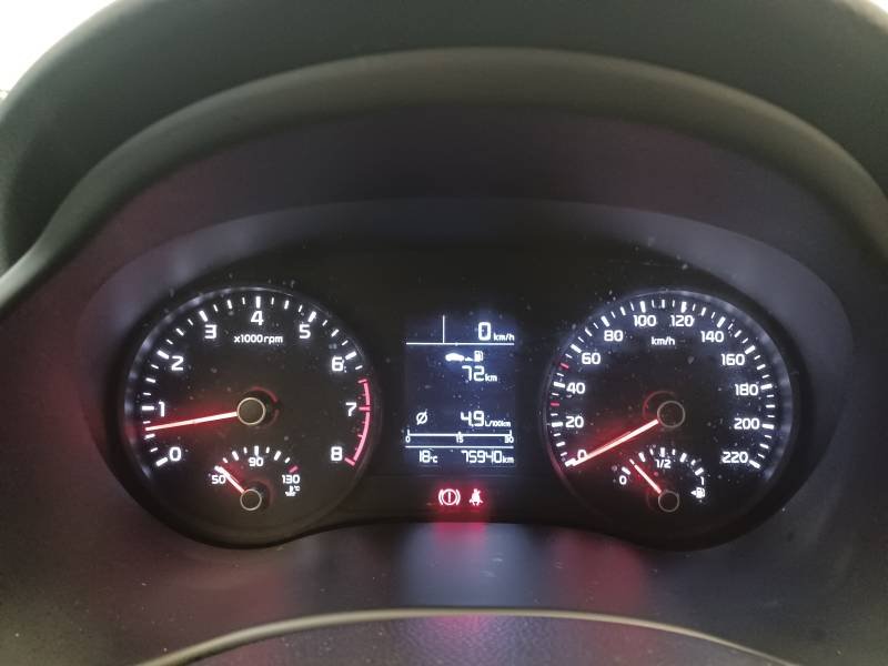 Kia Rio - Photo 23