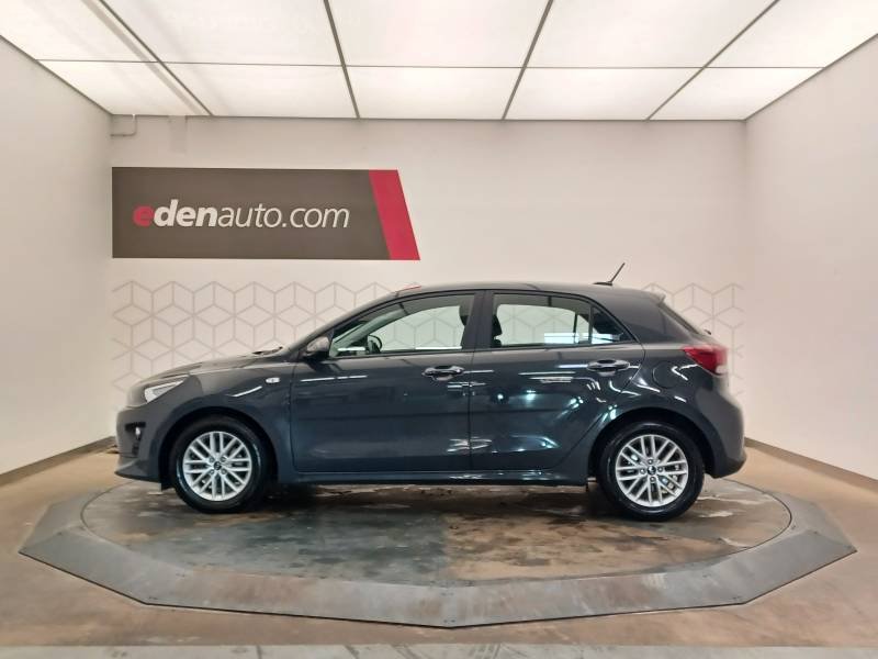 Kia Rio - Photo 4
