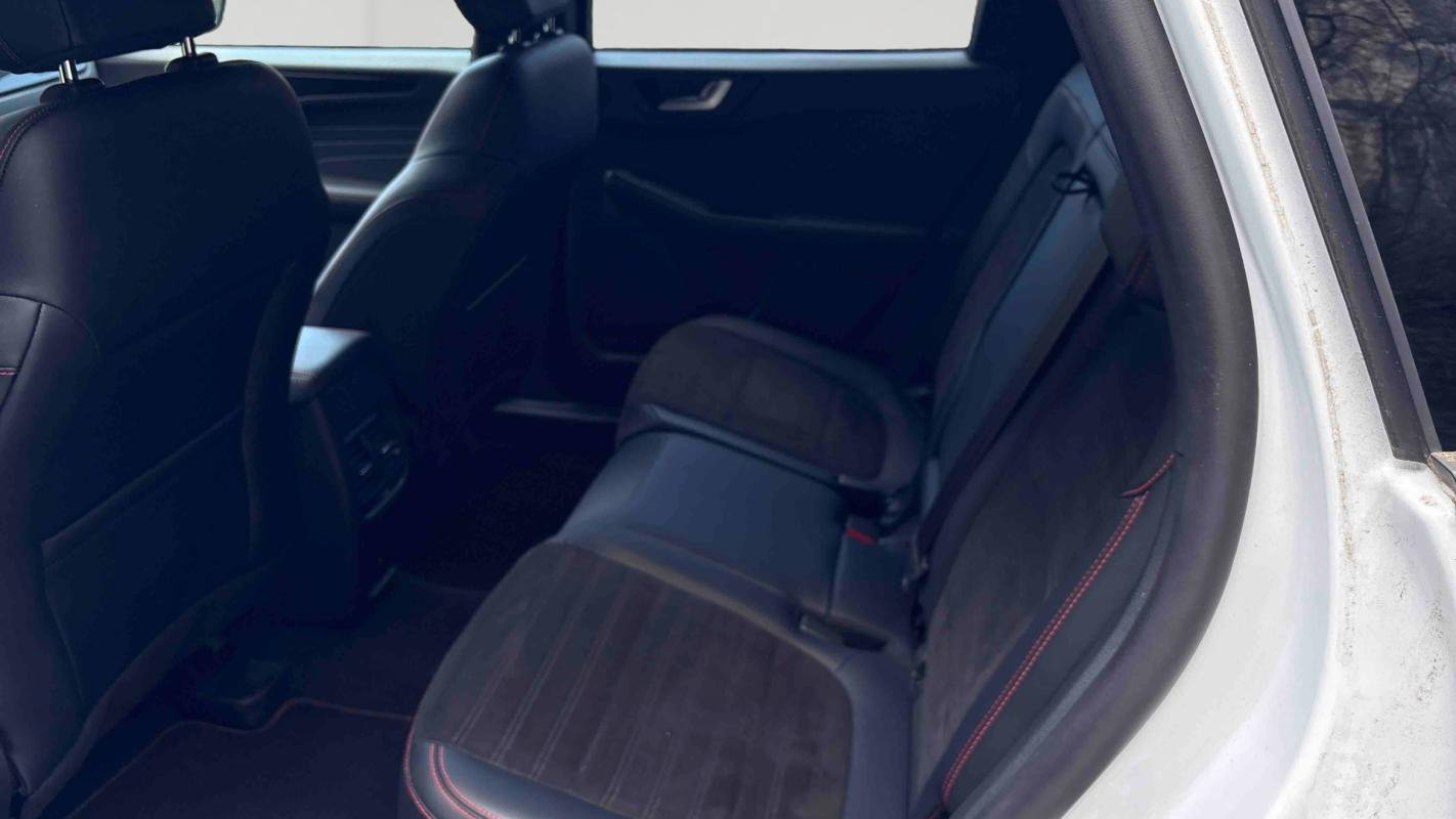 Ford Kuga - Photo 12