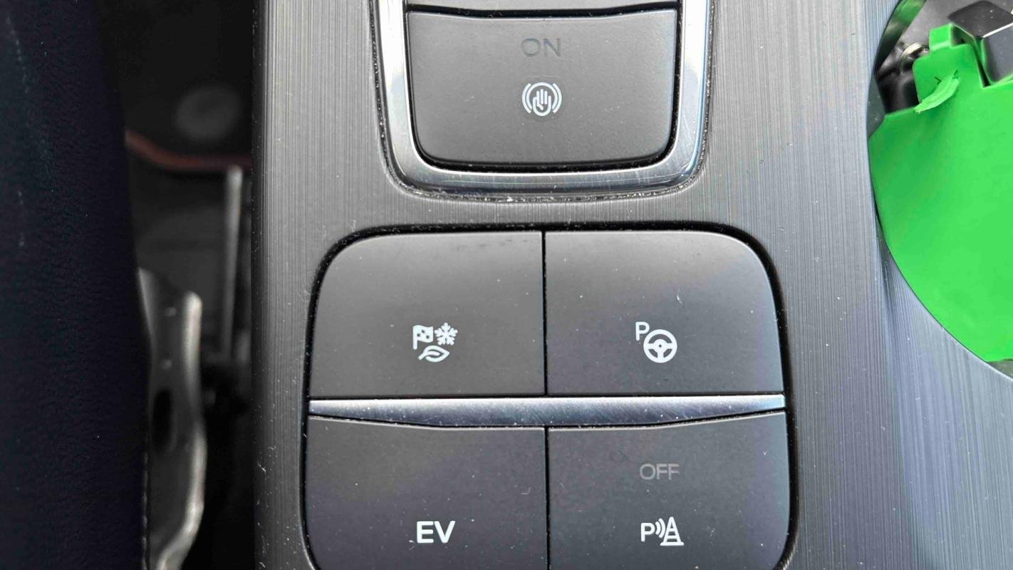 Ford Kuga - Photo 17