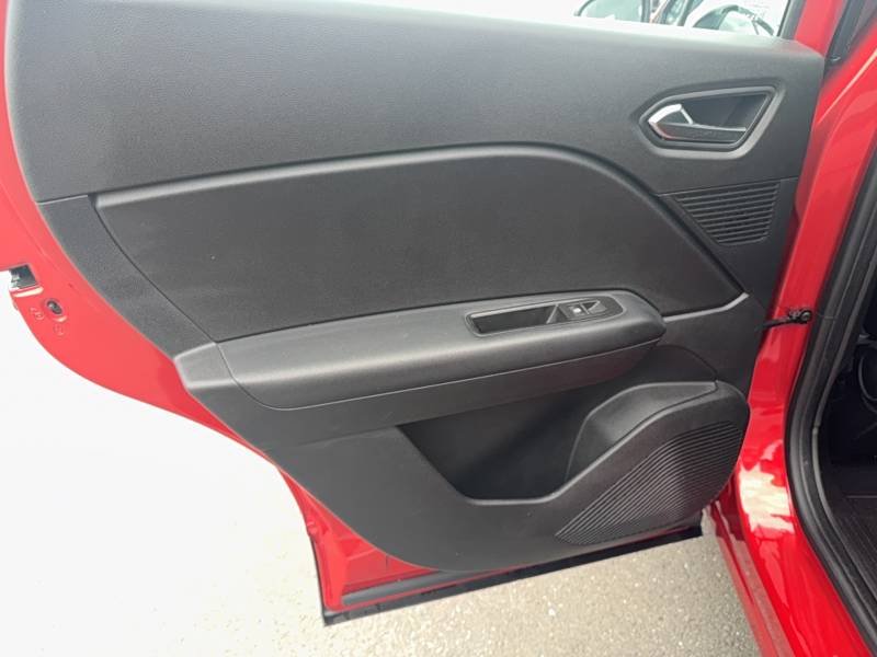 Renault Captur - Photo 22