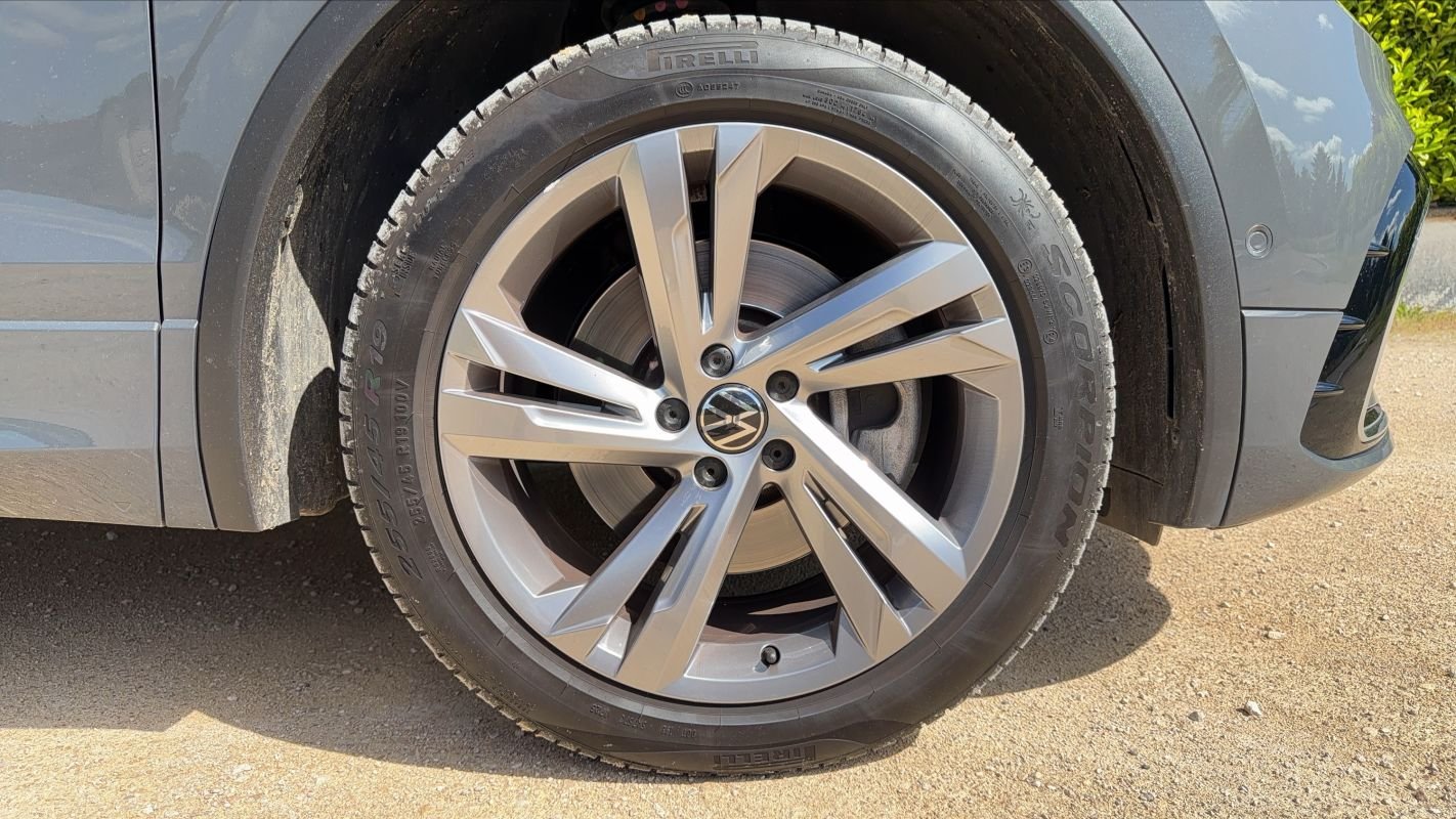 Volkswagen Tiguan - Photo 17