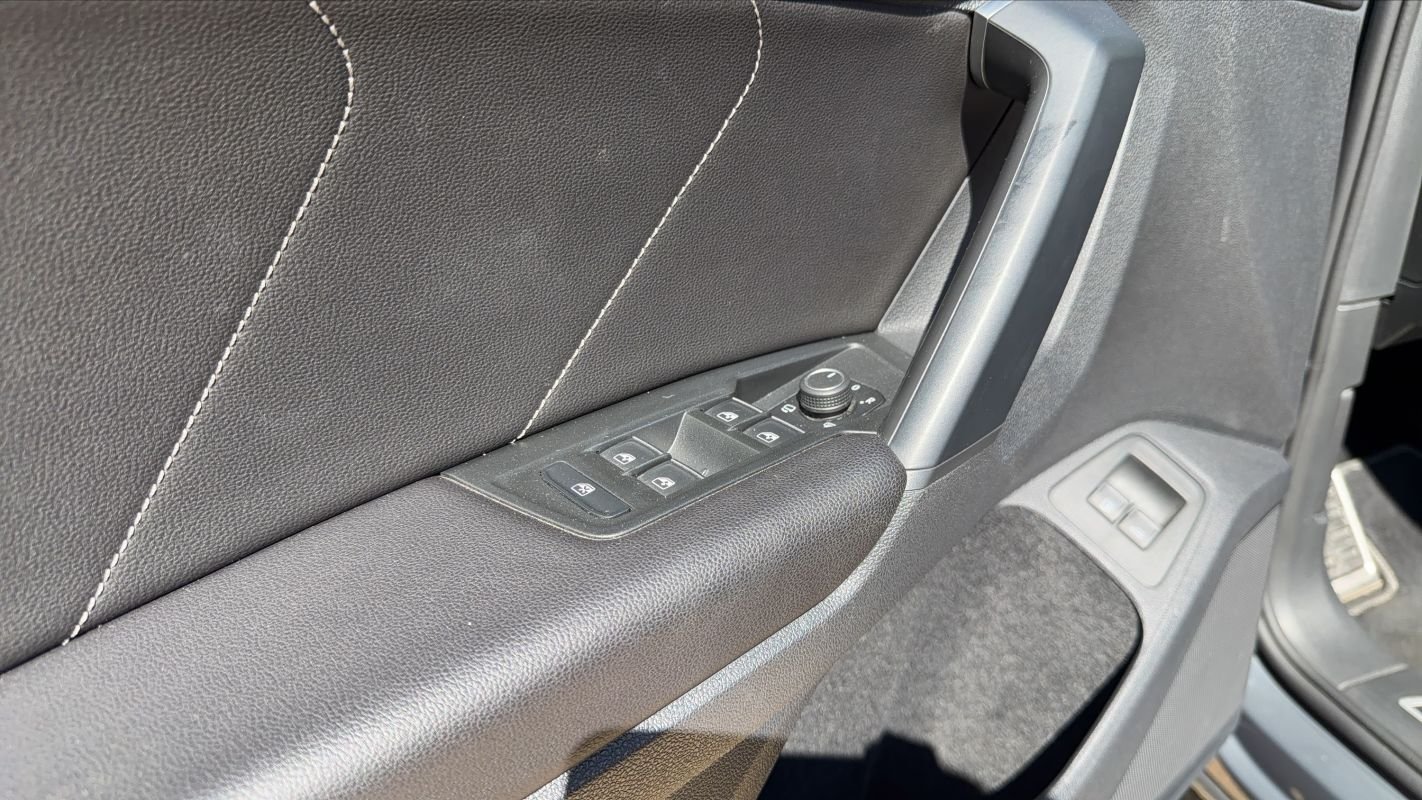 Volkswagen Tiguan - Photo 24
