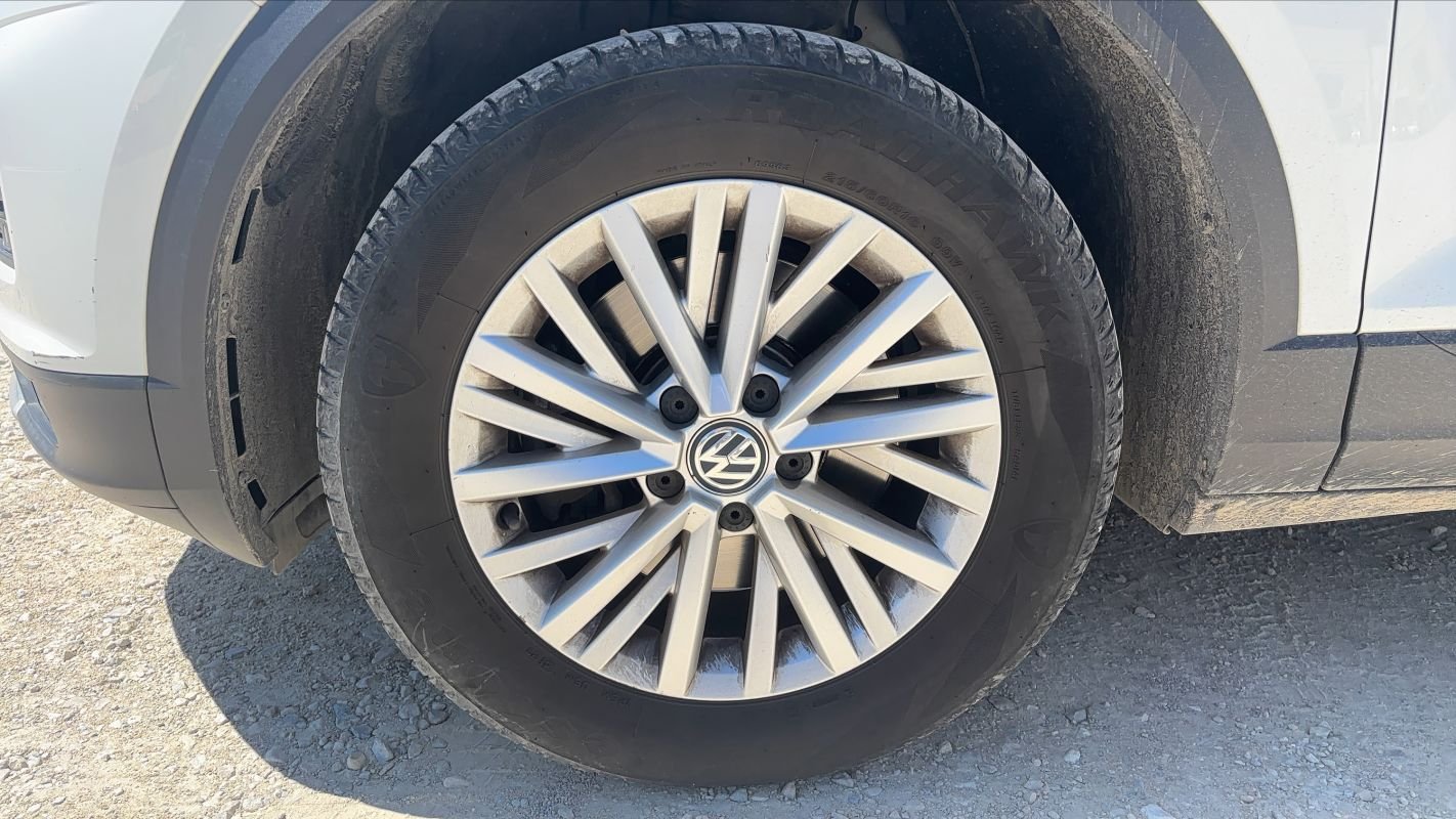 Volkswagen T-Roc - Photo 18