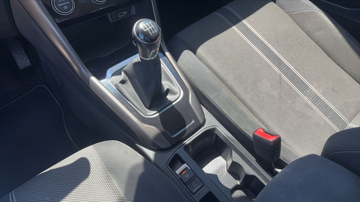 Volkswagen T-Roc - Photo 26
