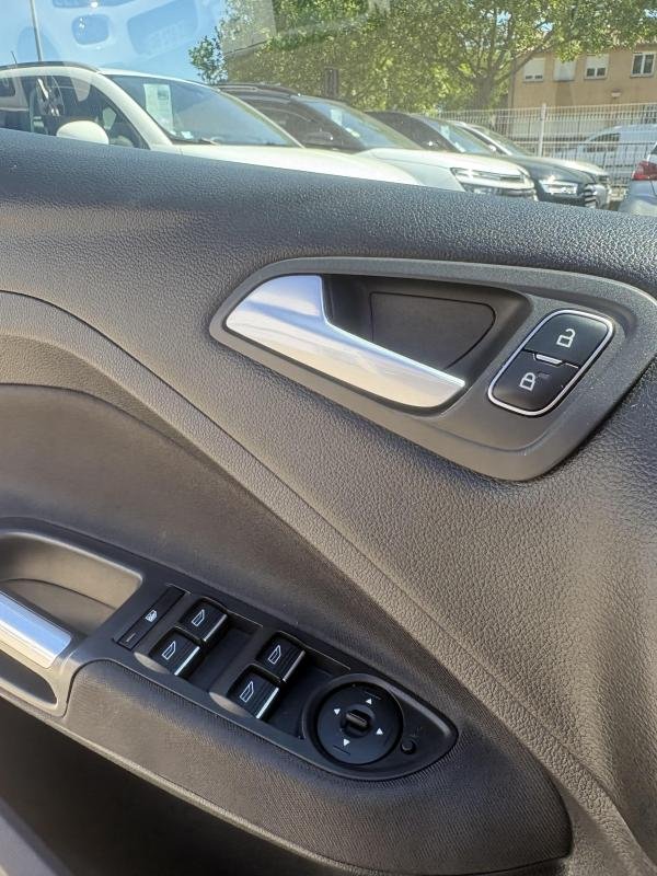 Ford C-Max - Photo 14