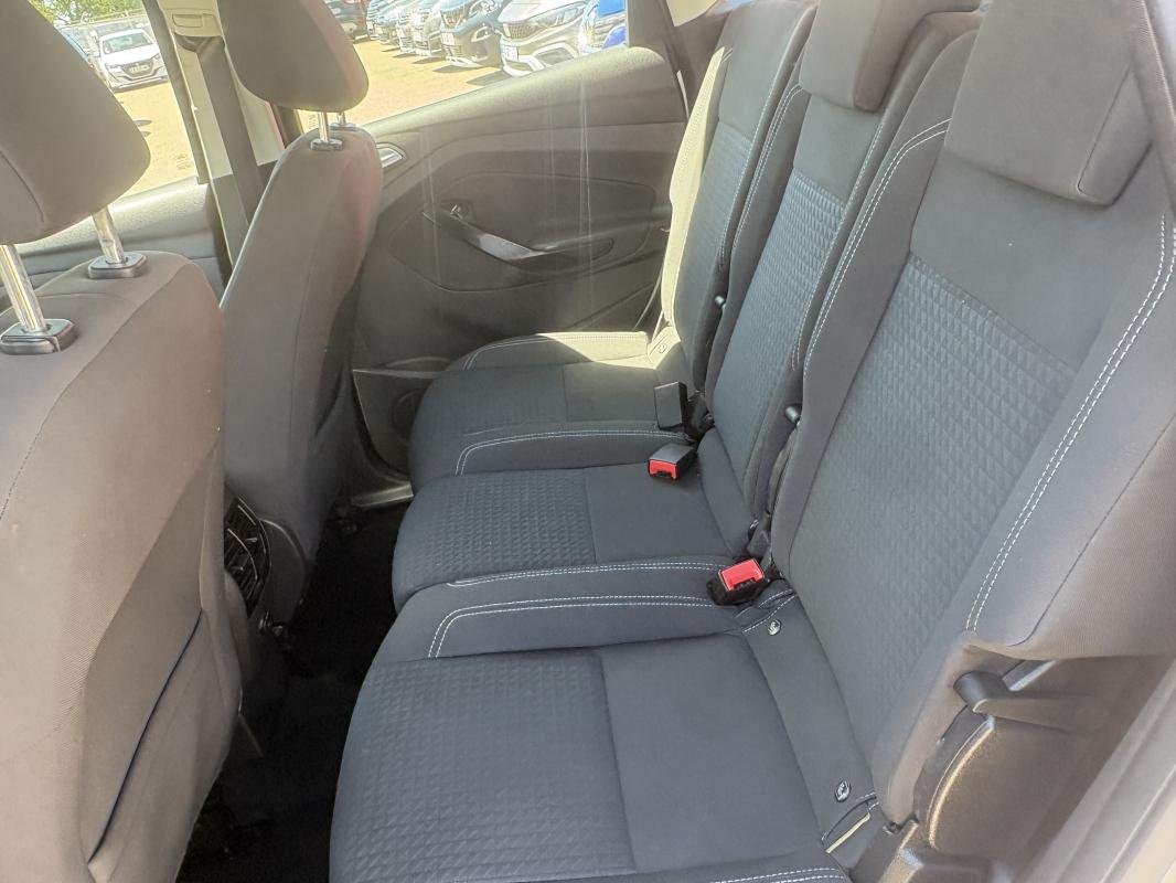 Ford C-Max - Photo 8