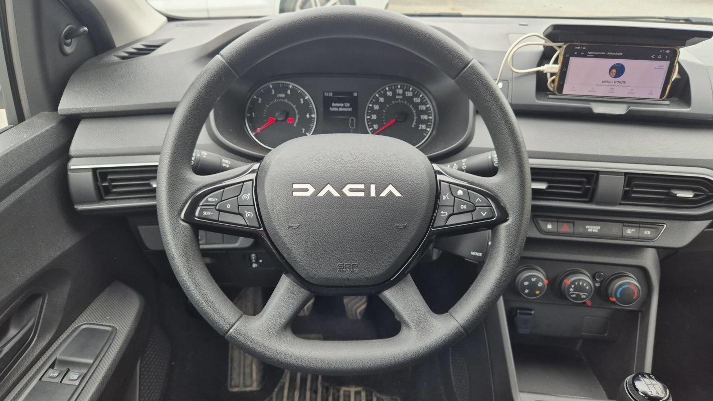 Dacia Sandero - Photo 22