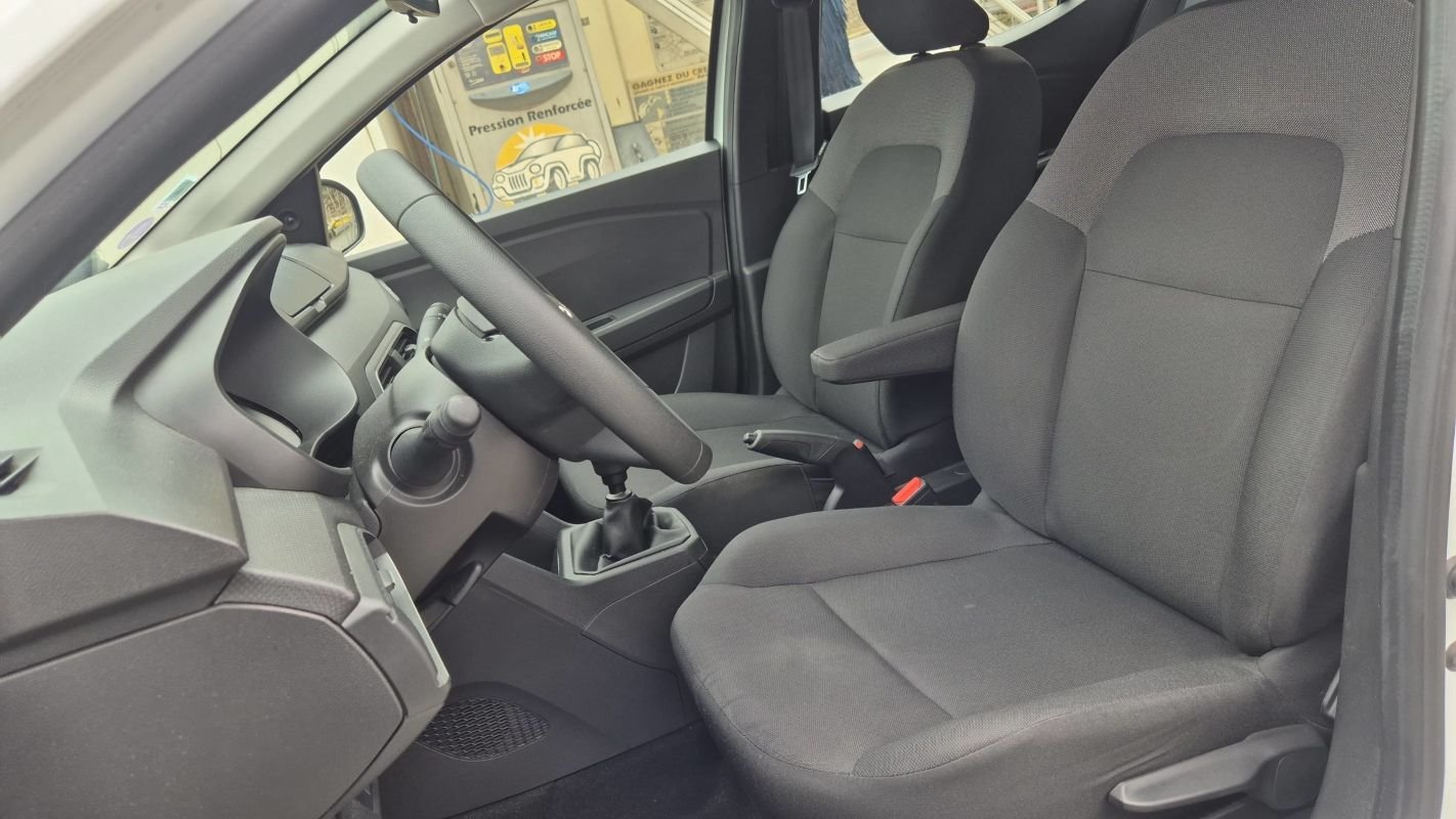 Dacia Sandero - Photo 29