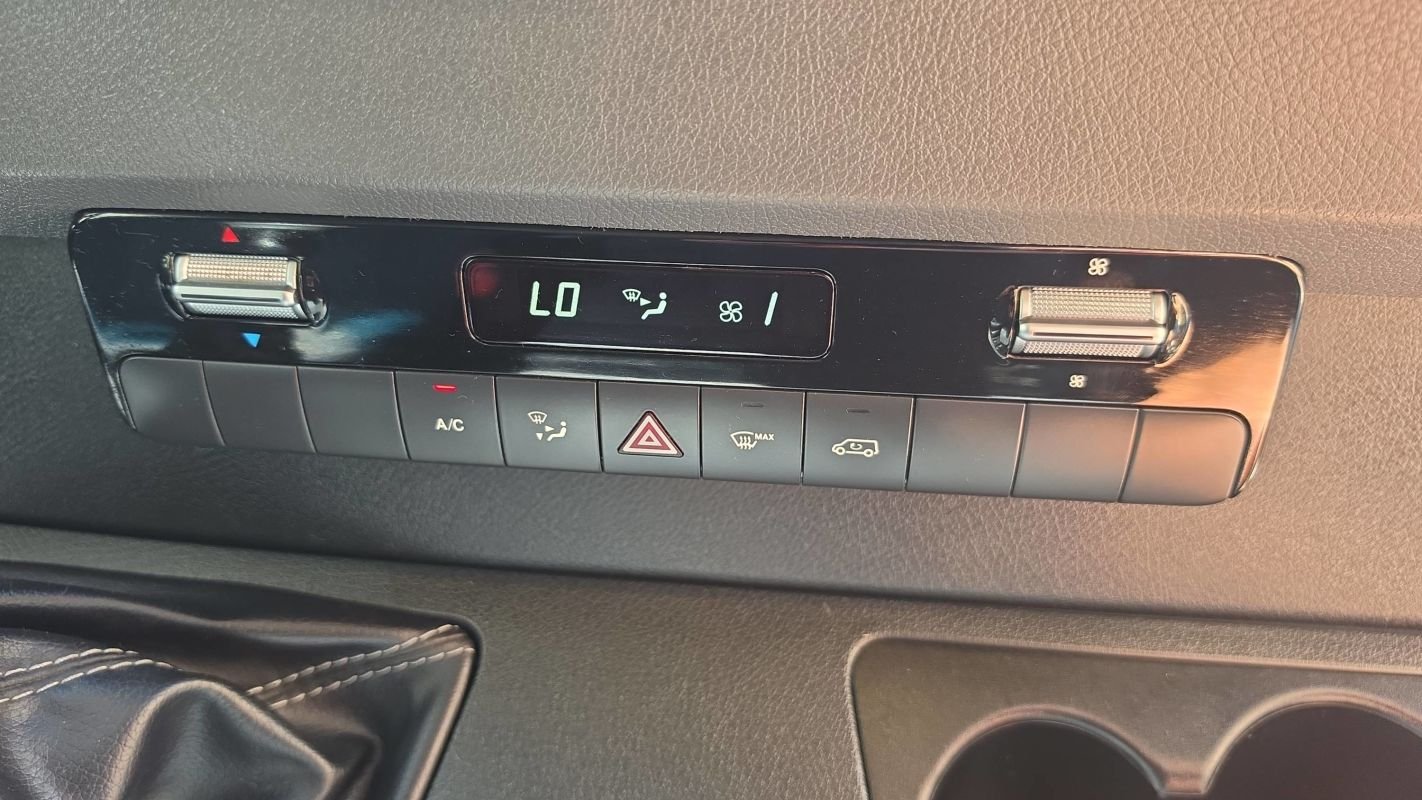 Mercedes Sprinter - Photo 13