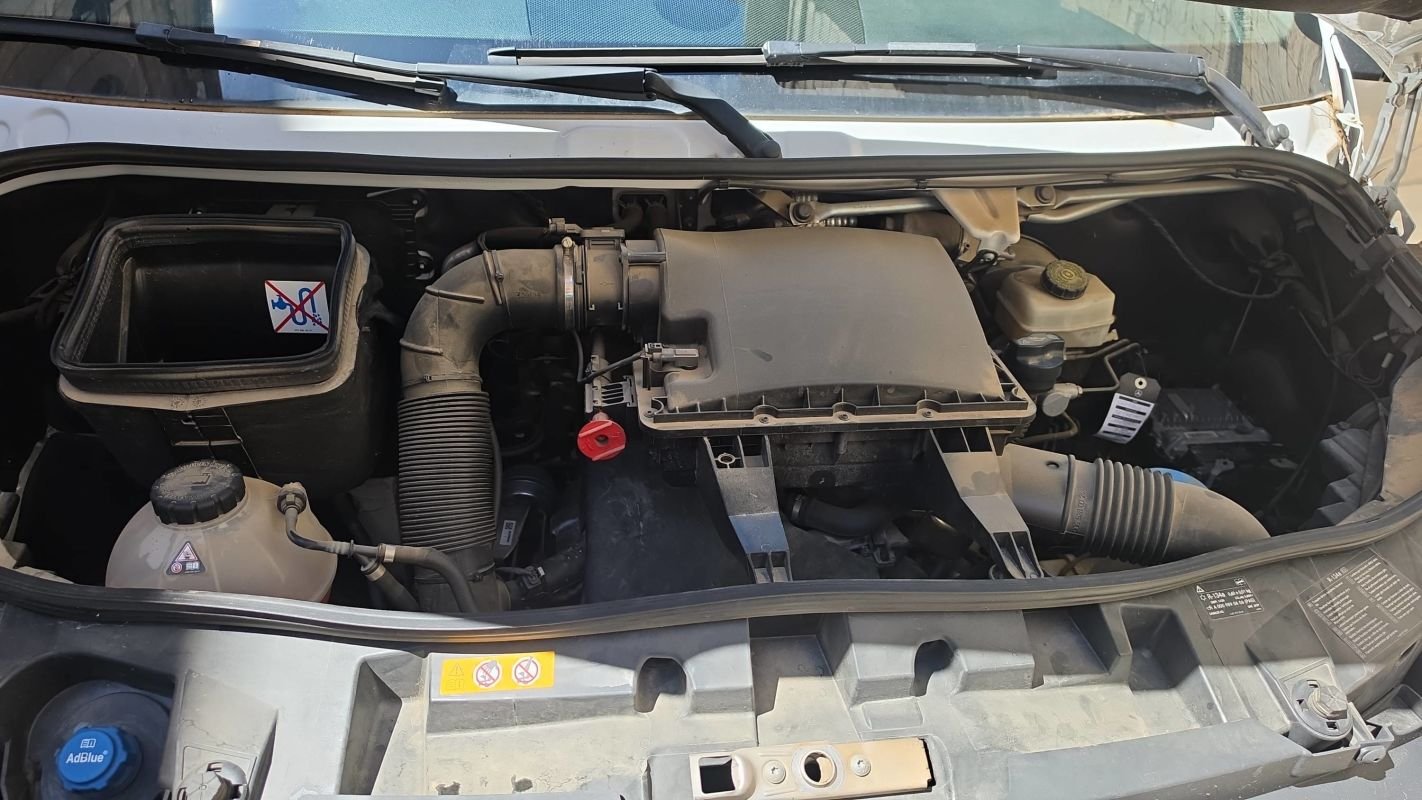 Mercedes Sprinter - Photo 15