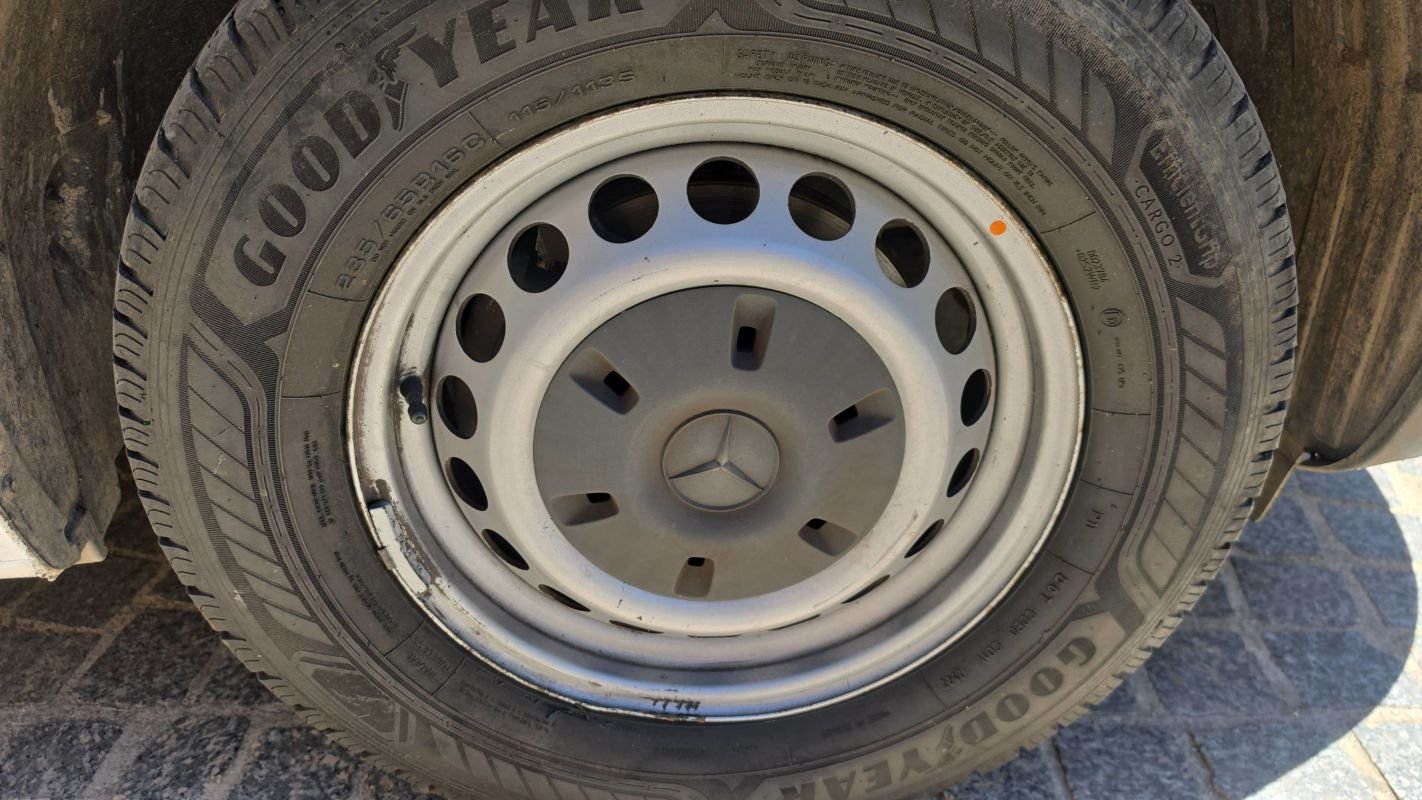 Mercedes Sprinter - Photo 17