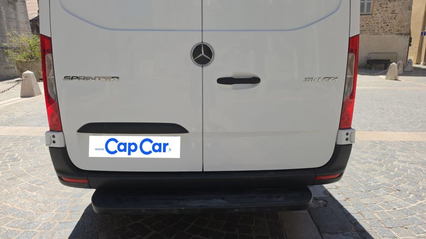 Mercedes Sprinter - Photo 21