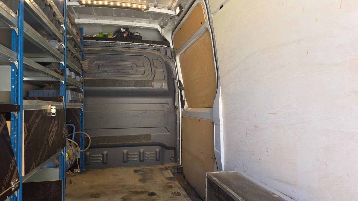 Mercedes Sprinter - Photo 27